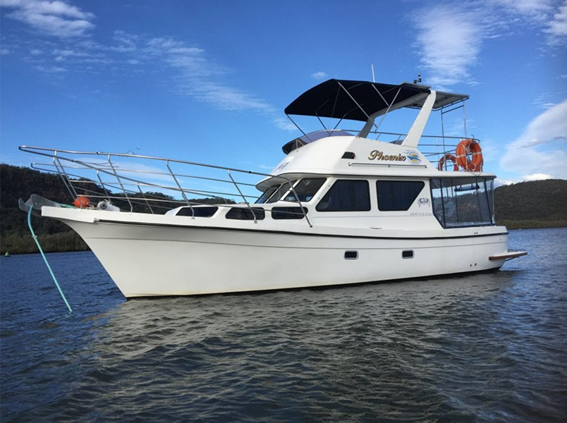 Phoenix out on the river - classic Resort 35 XL